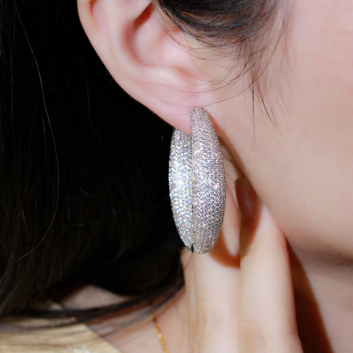 Simple Gold-plated Fashion Earrings With Sparkling Diamonds And Micro Inlaid Zircon